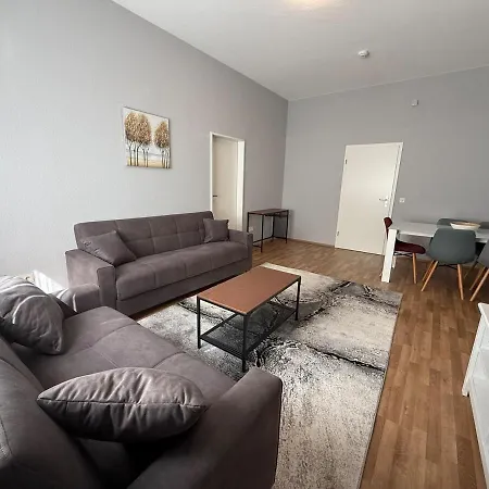 Apartment 1 In Location-magnolia